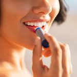 Wie pflegt man die Lippen? – Die besten Methoden zur Lippenpflege