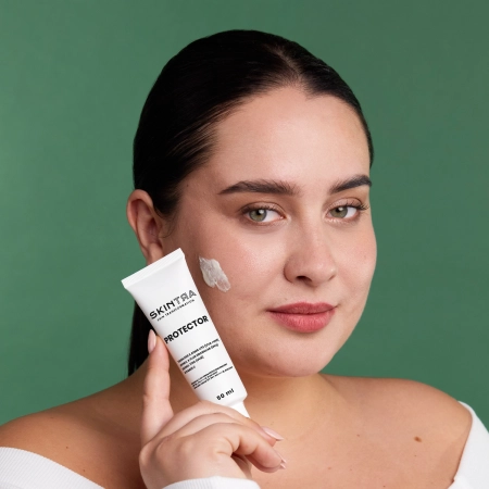 SkinTra - Protector - Nährende Sonnenschutzcreme SPF 50+/PA++++, IR, BLUE LIGHT - 50ml