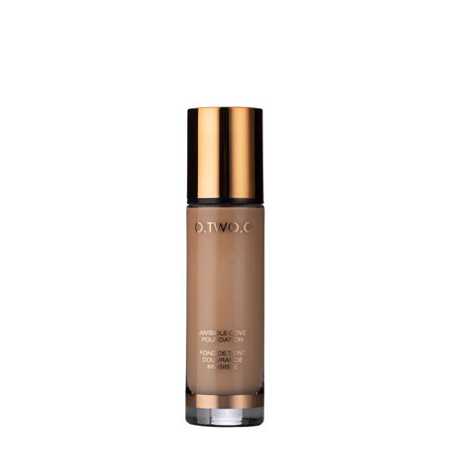 O.TWO.O - Liquid Foundation Fit For Any Color Skin - Leichte, feuchtigkeitsspendende Foundation - 05 - 30ml