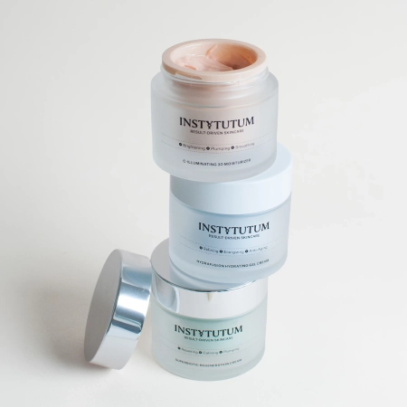 Instytutum - C-Illuminating 3D Moisturizer - Feuchtigkeitsspendende und aufhellende Gesichtscreme mit Vitamin C - 50ml