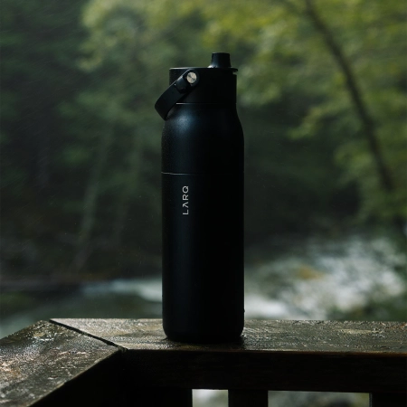 LARQ - Bottle PureVis 2 - Intelligente, selbstreinigende Wasserfilterflasche, UV-C-Licht – Obsidian Black – 680 ml