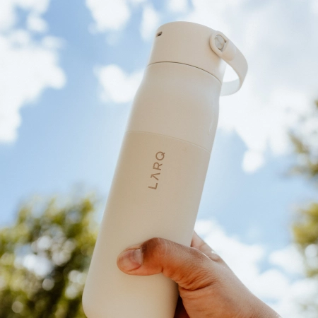 LARQ - Bottle PureVis 2 - Intelligente, selbstreinigende Wasserfilterflasche, UV-C-Licht – Granite White – 680 ml
