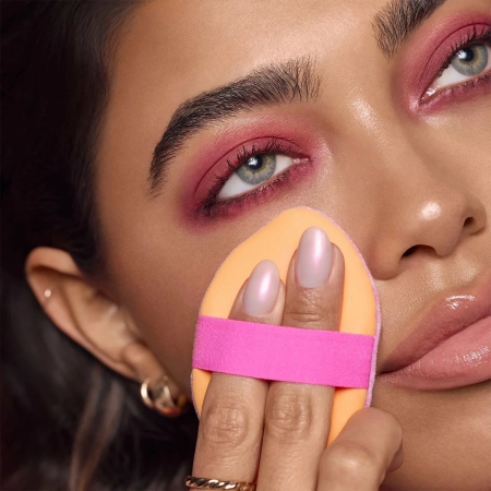 Real Techniques - Miracle Powder Puff - Doppelseitiger Puder- und Foundation-Applikator - 1 Stück