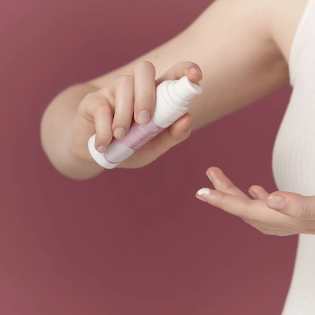 BasicLab - Esteticus - Elastizität und Wiederherstellung - Serum zur Regeneration der Hautstruktur mit Ceramiden 1% und Peptidkomplex 5% - 30ml 