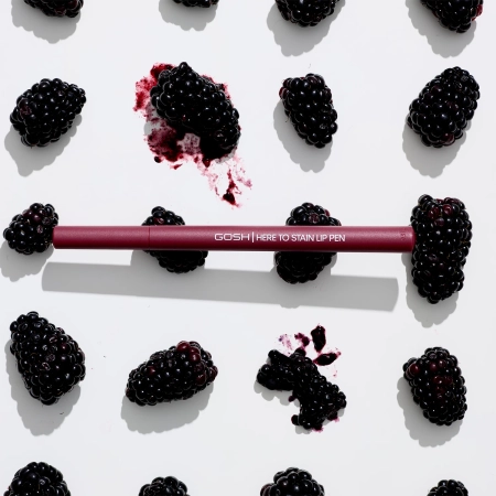 GOSH - Here To Stain Lip Pen - Langhaftender Lippenkonturenstift - 010 Berry Stain - 1 ml 