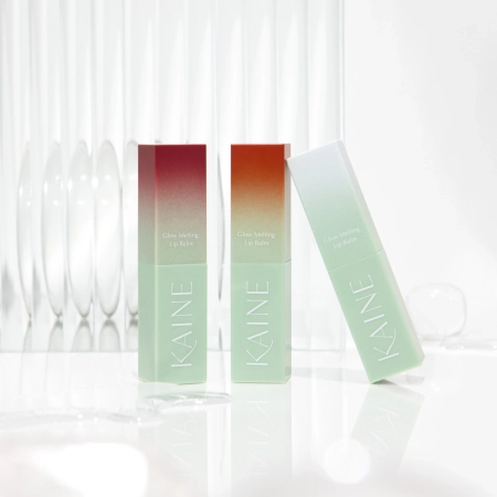Kaine - Glow Melting Lip Balm - Feuchtigkeitsspendender Lippenbalsam - #Rosy Plum - 3.7g