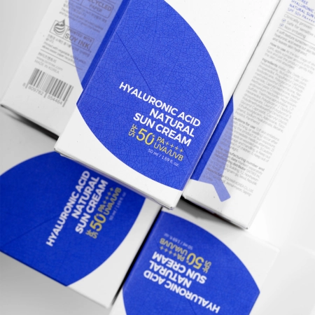 Isntree - Hyaluronic Acid Natural Sun Cream SPF50+/PA++++ - Creme mit mineralischem Filter - 50ml