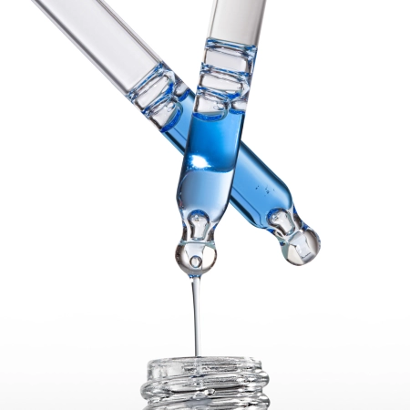 BasicLab - Elastizität und Auffüllung - Straffendes Serum 0,5% Kupferpeptide - 30ml