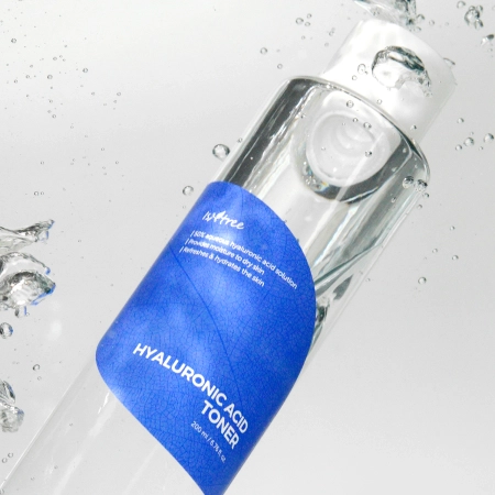 Isntree - Hyaluronic Acid Toner - Feuchtigkeitsspendendes Gesichtswasser mit Hyaluronsäure - 200ml