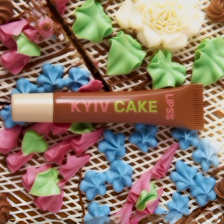 LIPSS - Lipper Lip Gloss - Lipgloss - Kyiv Cake - 8ml