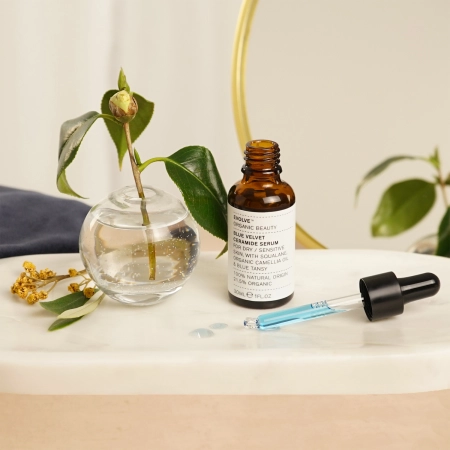 Evolve Organic Beauty - Blue Velvet Ceramide Serum - Samtiges Ceramid-Serum für das Gesicht - 30 ml