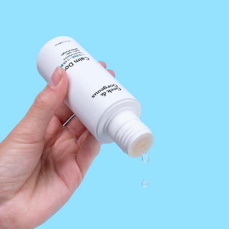 Geek & Gorgeous - Calm Down - Sanftes Peeling für empfindliche Haut mit 4% PHA- und BHA-Säuren - 100ml