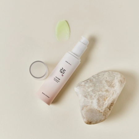 Beauty Of Joseon - Ginseng Moist Sun Serum SPF50+/PA++++ - Sonnenschutz-Serum mit Ginseng - 50ml